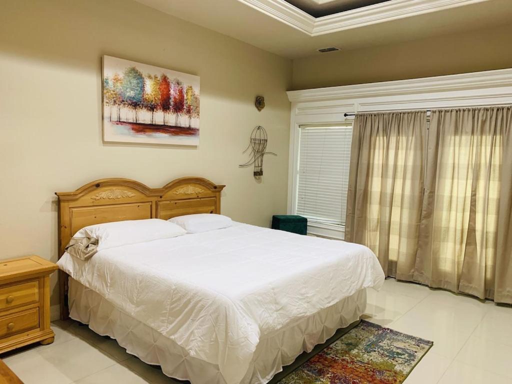 Brownsville Comfort 2 Bedroom 1 Bath , Spacious Kitchen And Outdoor Home Exterior foto