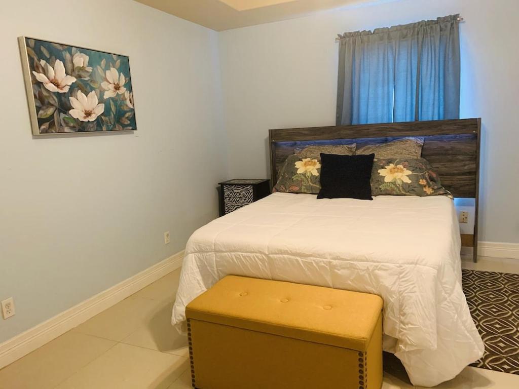 Brownsville Comfort 2 Bedroom 1 Bath , Spacious Kitchen And Outdoor Home Exterior foto