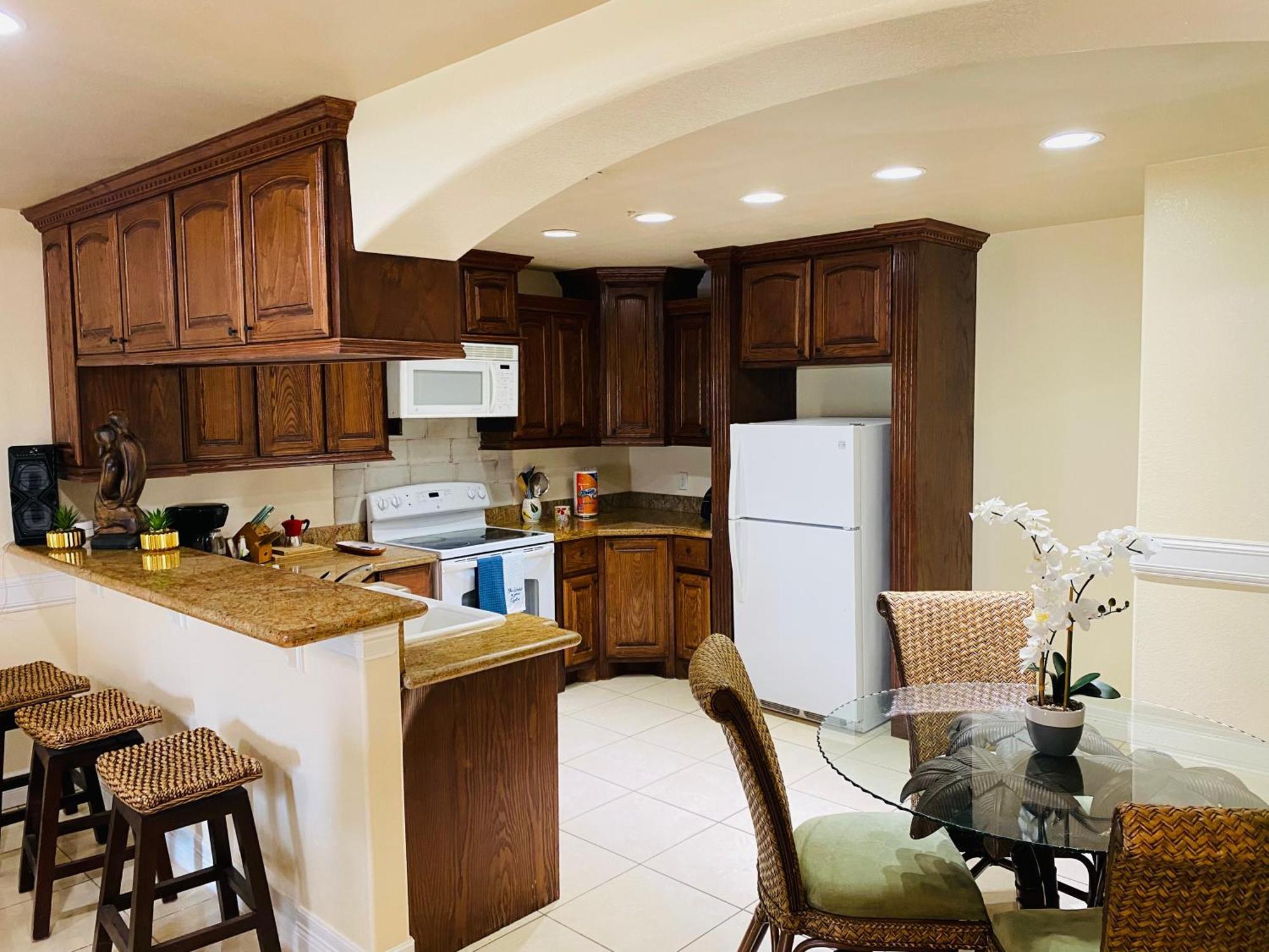 Brownsville Comfort 2 Bedroom 1 Bath , Spacious Kitchen And Outdoor Home Exterior foto